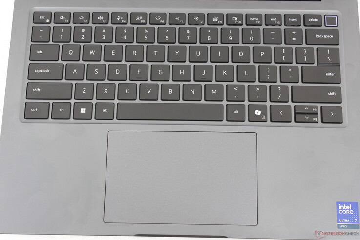 Tastiera e touchpad identici a quelli presenti sulla più costosa serie Dell Pro 7 14