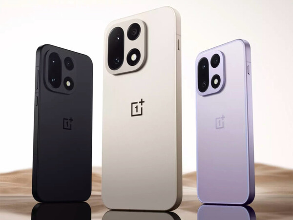 Il OnePlus 15 è disponibile in India in due configurazioni.