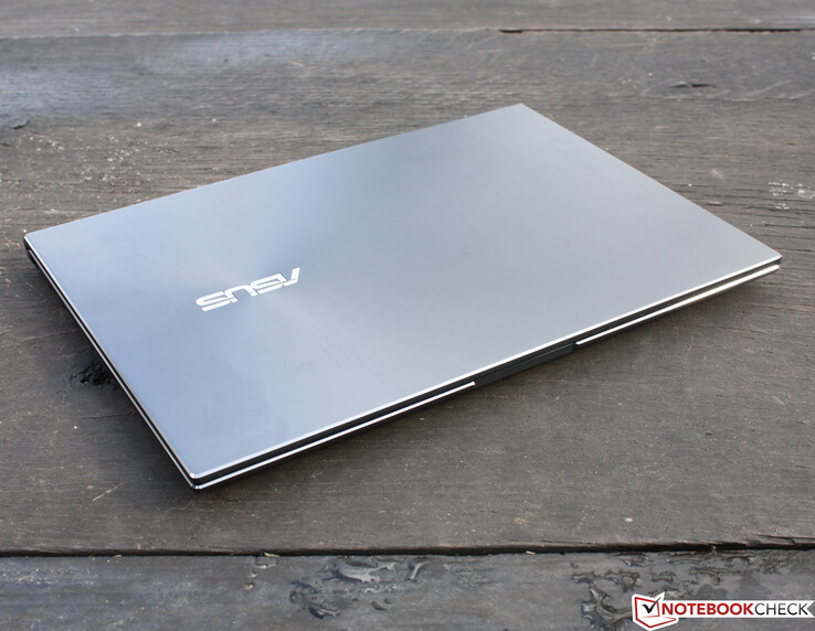 ASUS ZenBook 14X OLED - telaio stretto in alluminio