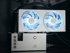 NXPort con una scheda grafica desktop a doppio slot installata. (Fonte: Marc Taraz & NXPort)