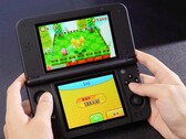 L'Anbernic RG DDS assomiglia a un Nintendo 3DS, ma è sorprendentemente costoso.