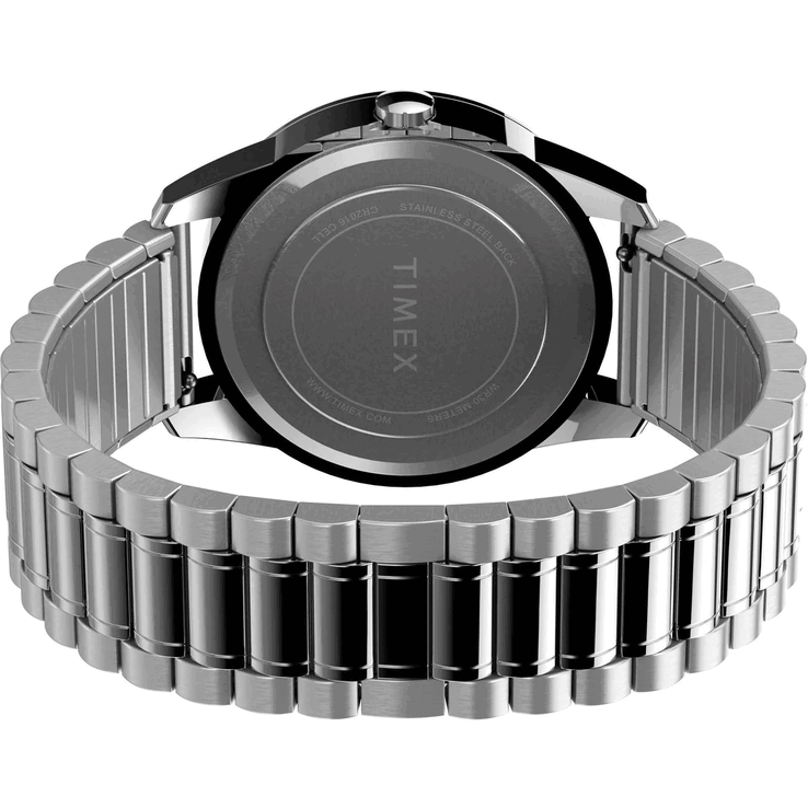 Il Timex Main Street Round TWG027900JQ è dotato di un bracciale in acciaio inossidabile.