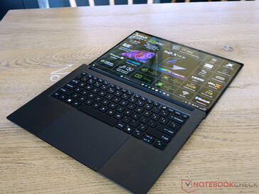 Design sottile e leggero (fonte: Notebookcheck)