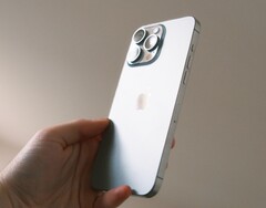 L&#039;iPhone Apple riceverà un nuovo design nel 2027. (Fonte: Cătălin Dumitrașcu)
