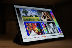 La recensione del tablet Apple iPad Pro 12.9 (2021) con un display Mini LED e un SoC M1