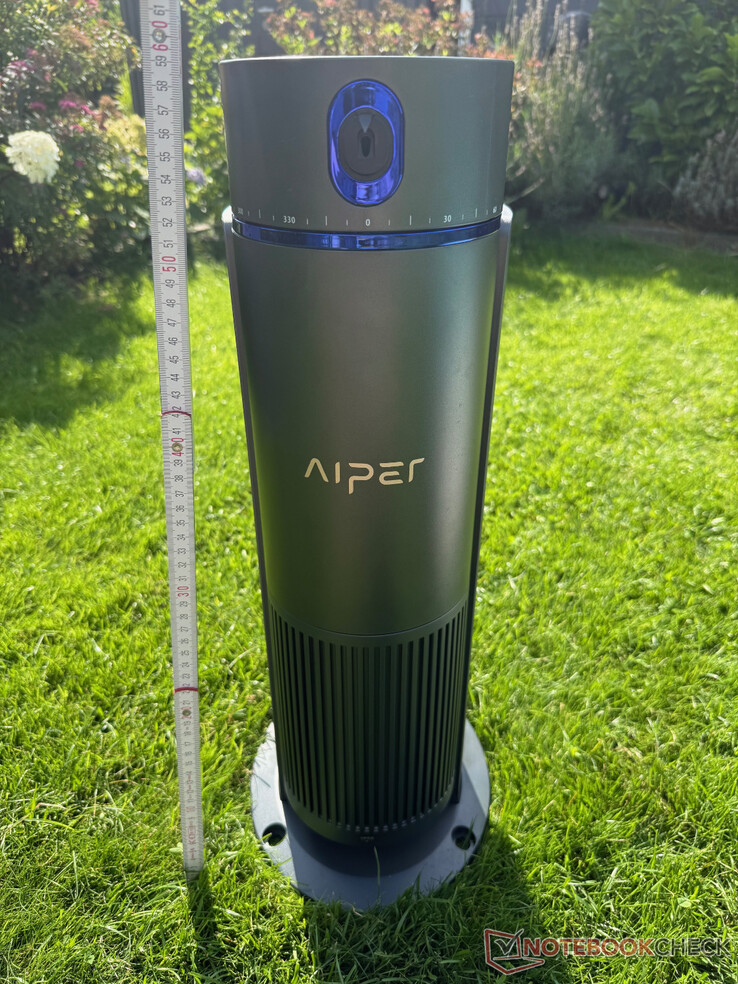 L'Aiper IrriSense è alto circa 60 cm