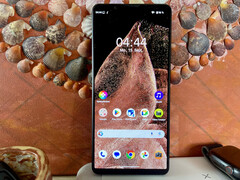 Il Sony Xperia 1 VII gira su Android 16. Sony promette 4 aggiornamenti del sistema operativo e 6 anni di patch di sicurezza
