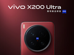Il Vivo X200 Ultra contiene tre fotocamere posteriori, nonostante le apparenze del contrario. (Fonte: Vivo)