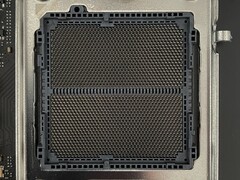 Il socket AM5 di AMD mostra la disposizione e la densità dei pin. (Fonte immagine: Wikipedia)