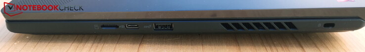 A destra: lettore microSD, USB-C 3.2 Gen2 con DP e PD, USB-A 3.2 Gen2, Kensington Lock