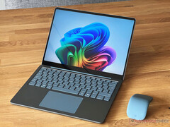 L’originale Surface Laptop da 13 pollici potrebbe presto essere sostituito da un modello successivo dotato di Snapdragon X2.