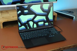 L'XMG Core 15 M24, fornito da Schenker