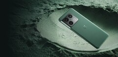 Il 10 Pro in verde. (Fonte: OnePlus)