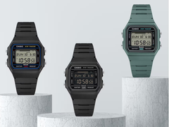 Da sinistra a destra, nella foto: Casio F-B100W-1AJF, F-B100W-1BJF e F-B100W-3AJF. 