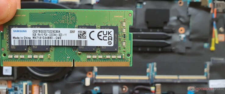 1x modulo RAM DDR4 3200 da 8 GB - singolo classificato e in configurazione a canale singolo
