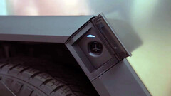 Il Cybertruck può raggiungere velocità di 350 kW con il V4 Supercharger (immagine: Top Gear/YT)