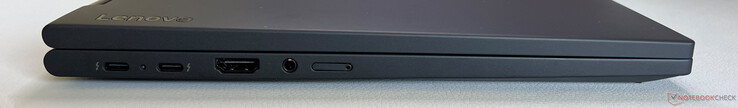 Lato sinistro: 2x USB-C 4.0 con Thunderbolt 4 (40 Gbps, DisplayPort 2.1, Power Delivery 3.0), HDMI 2.1, audio da 3,5 mm, slot Nano-SIM