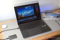 Il Samsung Galaxy Book4 Ultra sarà lanciato con due varianti di CPU/GPU (immagine via own)