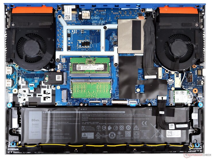 Dell G15 5530: Interno