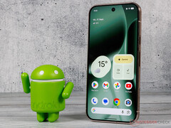 Il Pixel 10 Pro è uno dei tre smartphone Pixel dotati di miglioramenti del display nell'aggiornamento stabile di questo mese. (Fonte: Notebookcheck)