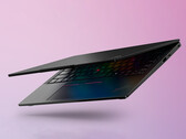 Il ThinkPad T14s Gen 7 di Lenovo, basato sullo Snapdragon X2, pesa solo 1,19 kg.