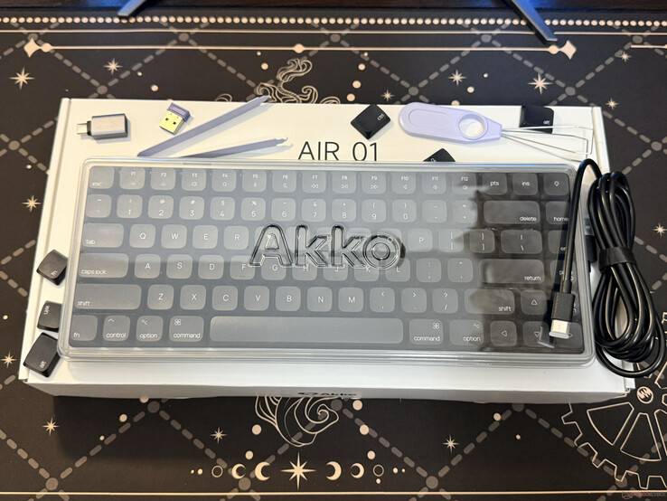 Tutto ciò che è contenuto nella confezione dell’Akko Air 01