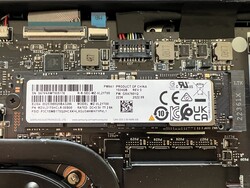 L'unità SSD M.2-2280 può essere sostituita