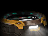 L'Instinct Crossover AMOLED con la torcia LED attivata. (Fonte: Garmin)