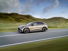 Il SUV elettrico Mercedes-Benz AMG EQE 43 4MATIC è ora ordinabile in Europa. (Fonte: Mercedes-Benz)