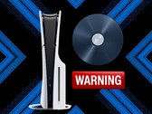 Console PS5 raffigurata accanto a un disco e a un adesivo di avvertenza