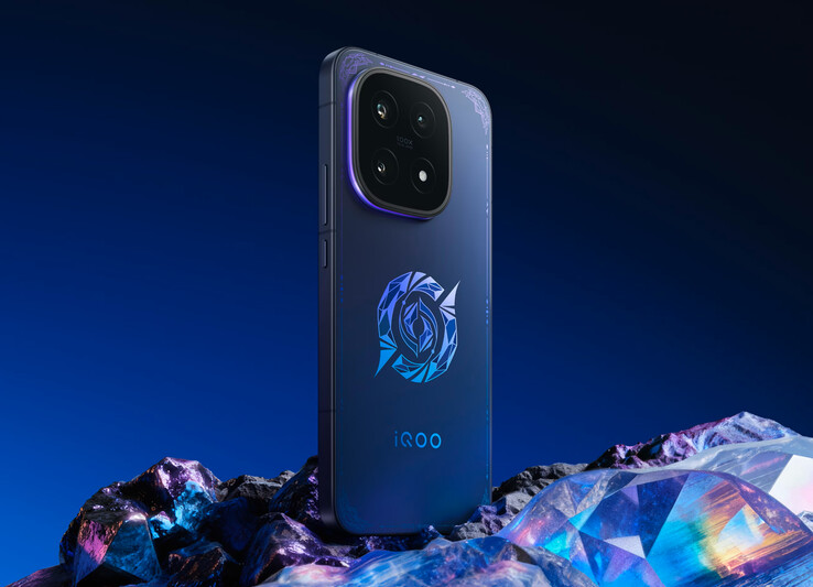 Vivo offre l'iQOO 15 anche in una Honor of Kings 10th Anniversary Collector's Edition con accessori aggiuntivi. (Fonte: Vivo)