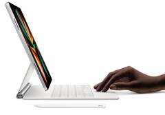 Un iPad Pro ridisegnato con un retro in vetro è stato progettato da Apple per un lancio nel 2022. (Immagine: Apple)