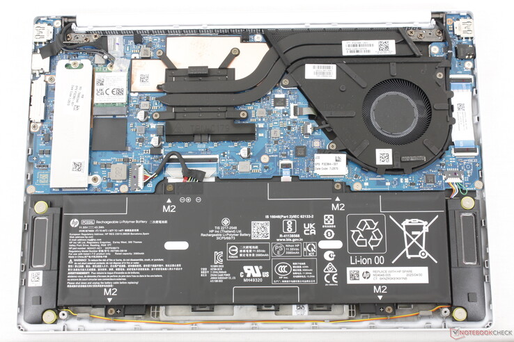 Interno dell'OmniBook 7 Aero 13