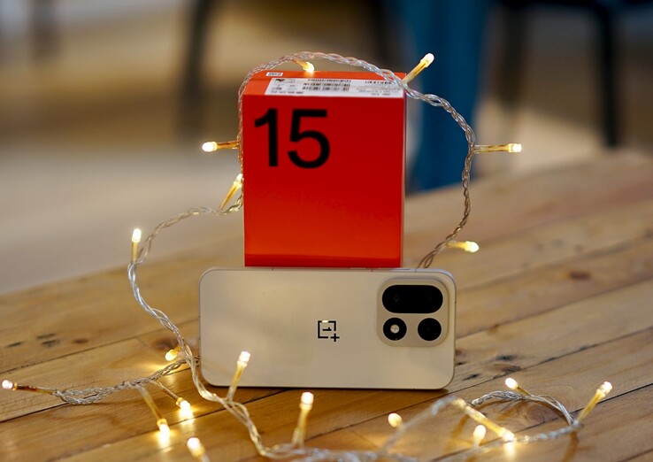 Recensione di OnePlus 15