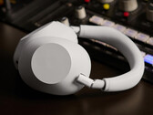 Sony è tornata a un fattore di forma pieghevole per le sue ultime cuffie della serie WH-1000X. (Fonte: Sony)
