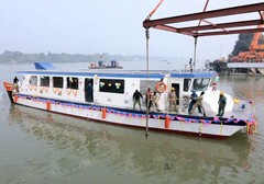Il traghetto elettrico Dheu costruito da GRSE per il governo del Bengala occidentale (Fonte: EMobility+)