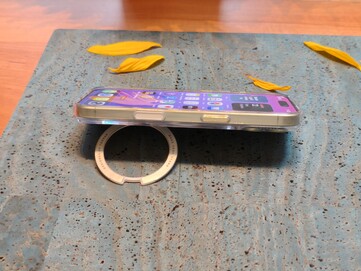 custodia Ostand Spin a 360° per iPhone 17