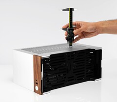 Noctua non si fida dei produttori di case per quanto riguarda lo spazio disponibile per le ventole.