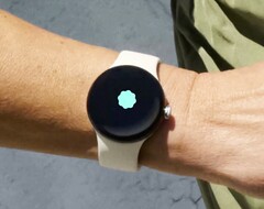 Si prevede che il Google Pixel Watch sarà presto in grado di rilevare la pressione alta, proprio come l&#039;orologio Apple. (Fonte: Google)