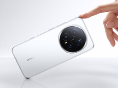 Honor Magic 8 Pro è dotato di una fotocamera con teleobiettivo da 200 MP 