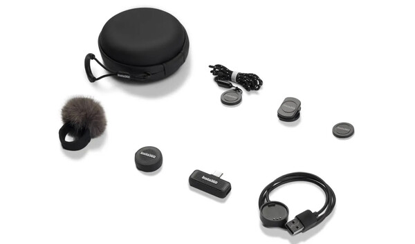 Insta360 Mic Air è dotato di tutti gli accessori necessari. (Fonte: Insta360)