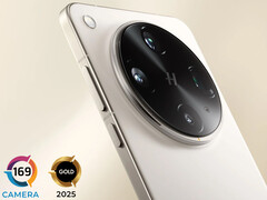 DxOMark ha elogiato le prestazioni complessive della fotocamera del Find X8 Ultra. Nella foto: il telefono. (Fonte immagine: Oppo - modificata)