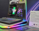 MSI Raider A16 HX B9W non-Max in mostra durante il CES 2026. (Fonte: Notebookcheck)
