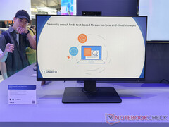 L'Asus ExpertCenter P600 AiO può essere configurato con una CPU con un massimo di 50 TOP NPU. Nella foto: il modello da 27 pollici. (Fonte: Notebookcheck)