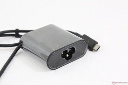 Adattatore portatile multiuso USB Type-C può ricaricare rapidamente altri dispositivi