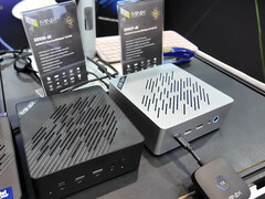 L'ER936-AI e l'ER937-AI si collocheranno nella fascia da 1.000 a 1.200 dollari. Nella foto: i due mini PC al Computex 2025. (Fonte: Team Pandory)