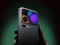 Si dice che Xiaomi 17 Pro Max sia dotato di un teleobiettivo con apertura f/2.6. Nella foto: il retro della serie 17 Pro. (Fonte immagine: Xiaomi - modificata)