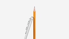 L&#039;S25 Edge (con la matita in scala). (Fonte: Samsung)