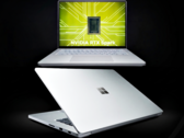 Surface Laptop Ultra in Platino (l'altro colore si chiama Nightfall).