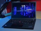 Recensione del portatile Lenovo ThinkPad X13 G4 Intel: Compatto viaggiatore 5G con OLED